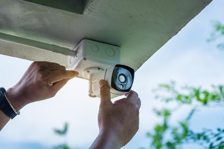 INSTALLATION ET CONFIGURATION DE CAMERA DE SURVEILLANCE